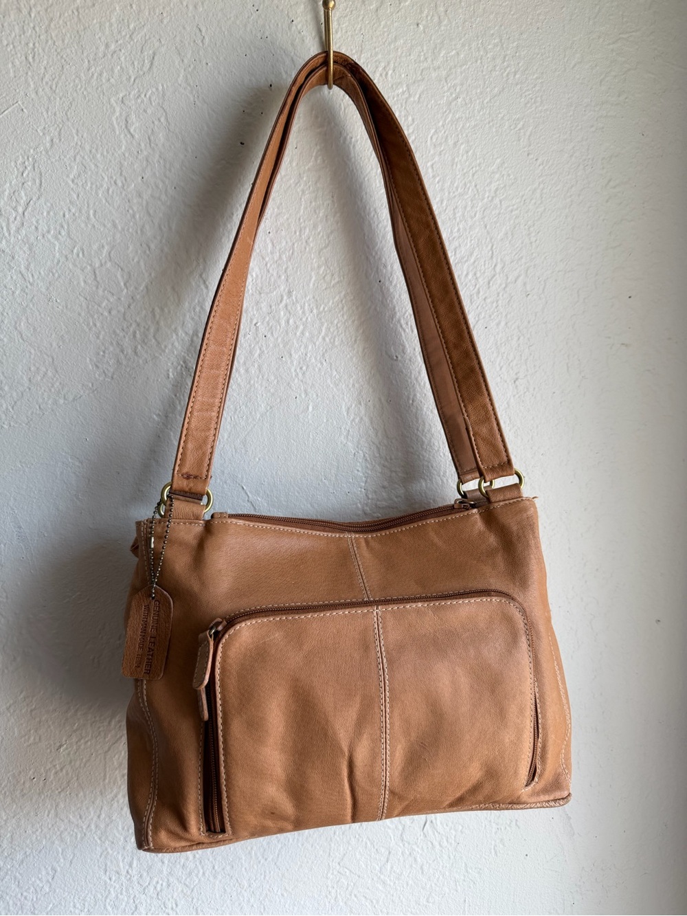 Vintage Cabin Creek Tan Leather Shoulder Bag - Picture 9 of 10